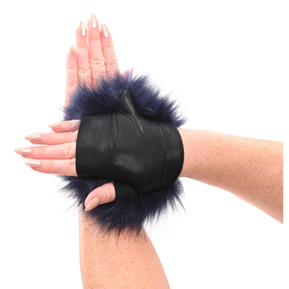 SportSheets Cougar Spiked Sensory Glove - Dual Sensation Tool